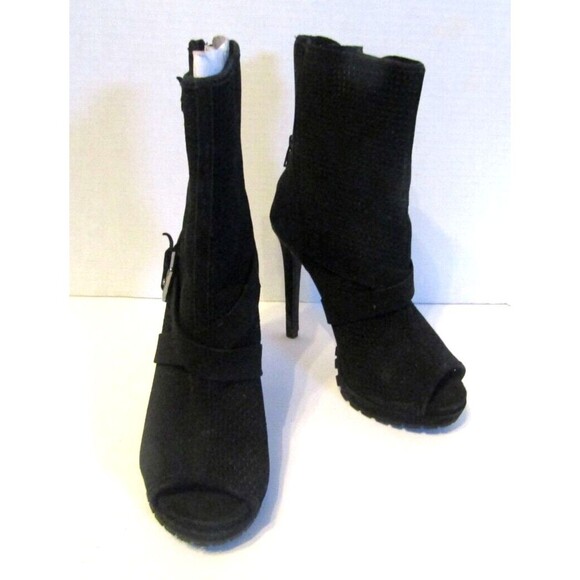 Juicy Couture Ankle Boots NWOB Fabia Black Perforated Peep Toe Platform Size 6.5 - Picture 3 of 11